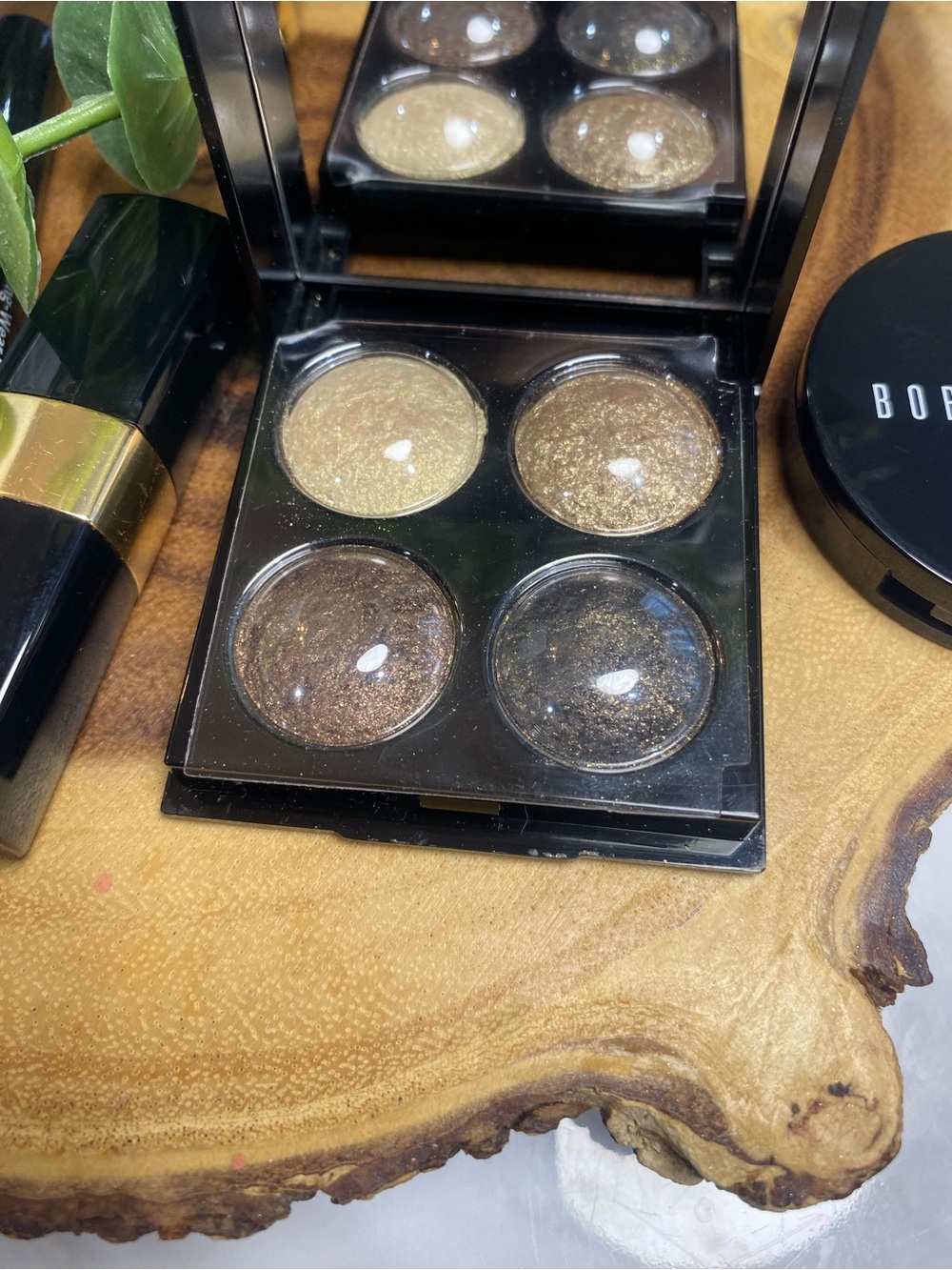 Bobbi Brown *Discontinued* Chocolate & Gold Eye Paint Palette